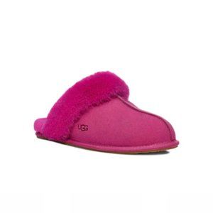 #150 Women's UGG Scuffette II in Dragonfruit House Slippers